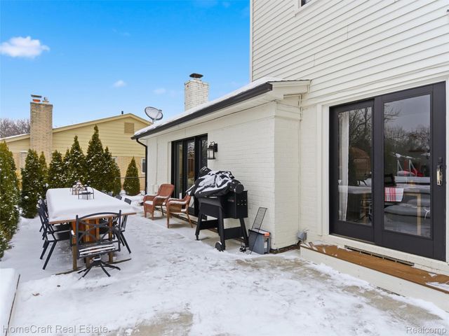 11829 N CANTON CENTER Road, Plymouth, MI 48170