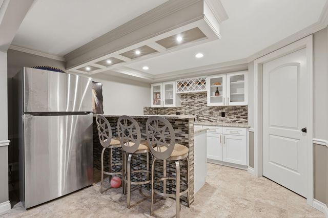 6241 Parliament Drive, Washington, MI 48095