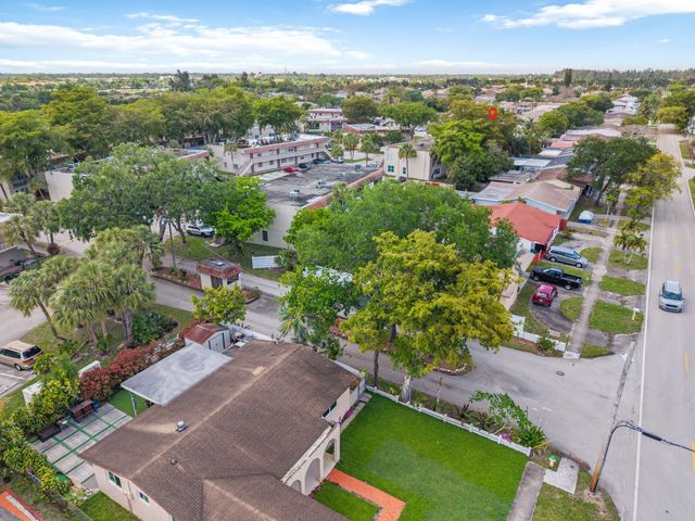3777 NW 78th Avenue 1b, Davie, FL 33024