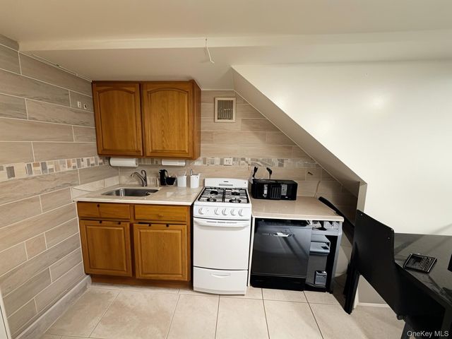 202 Berriman Street, Brooklyn, NY 11208