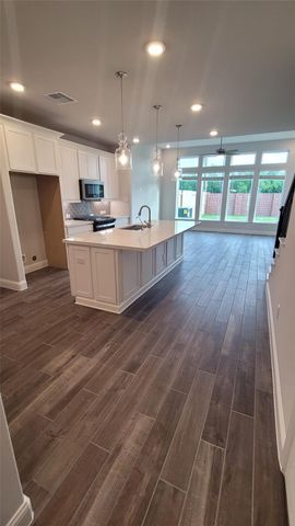 10110 Water Harbor Drive, Missouri City, TX 77459