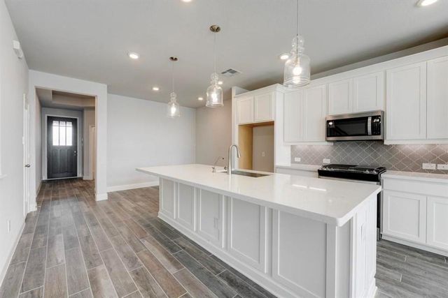 10110 Water Harbor Drive, Missouri City, TX 77459