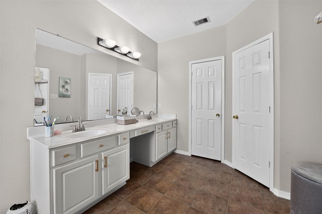 8423 Chicory Drive, Baytown, TX 77521