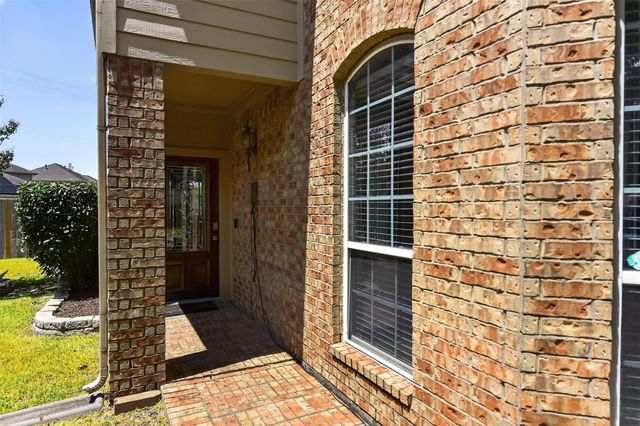 8423 Chicory Drive, Baytown, TX 77521