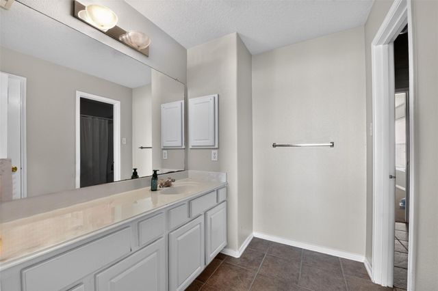8423 Chicory Drive, Baytown, TX 77521