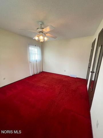 3262 Springtime Drive, Oregon, OH 43616