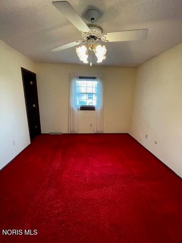3262 Springtime Drive, Oregon, OH 43616