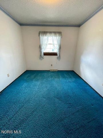 3262 Springtime Drive, Oregon, OH 43616