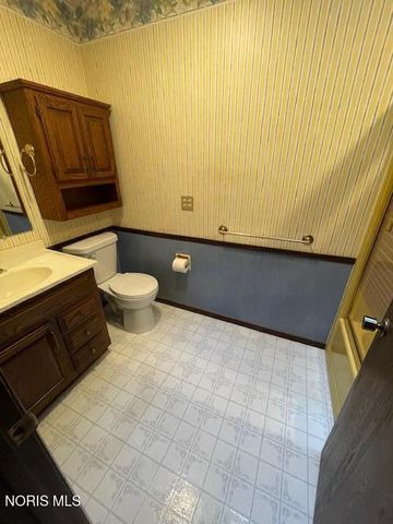 3262 Springtime Drive, Oregon, OH 43616