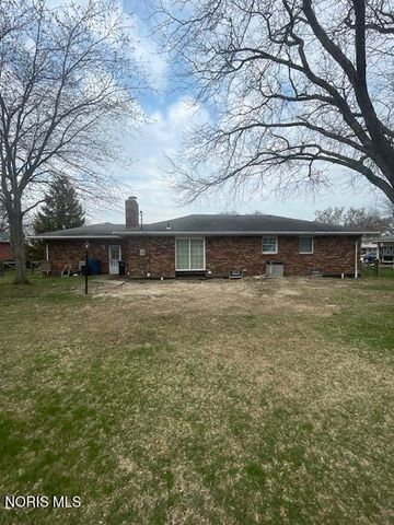 3262 Springtime Drive, Oregon, OH 43616