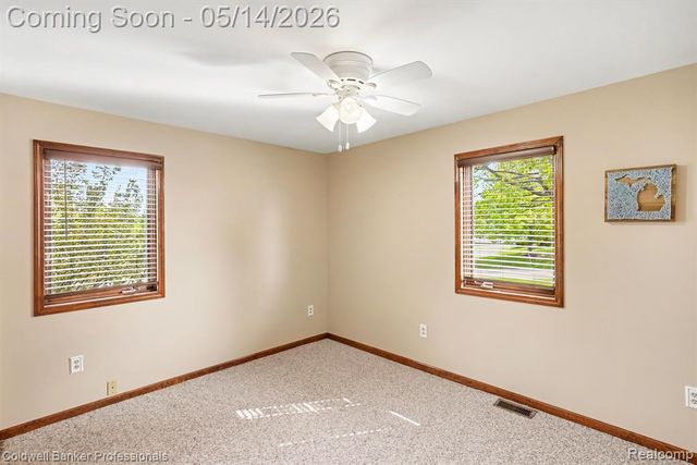 593 Deanna Drive, Lapeer, MI 48446