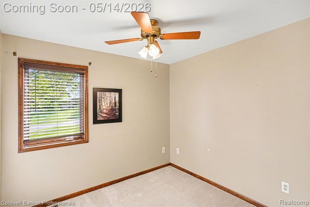 593 Deanna Drive, Lapeer, MI 48446