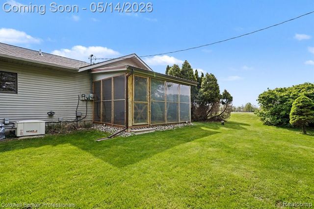 593 Deanna Drive, Lapeer, MI 48446