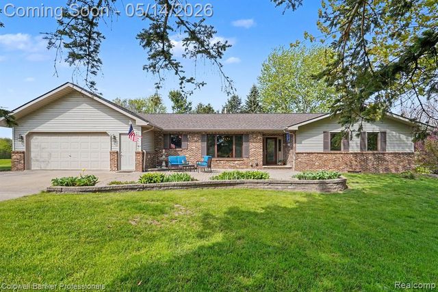 593 Deanna Drive, Lapeer, MI 48446