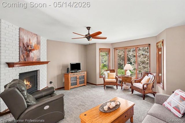 593 Deanna Drive, Lapeer, MI 48446
