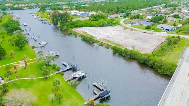 441 SE Pine Road, Port St. Lucie, Port St Lucie, FL 34984