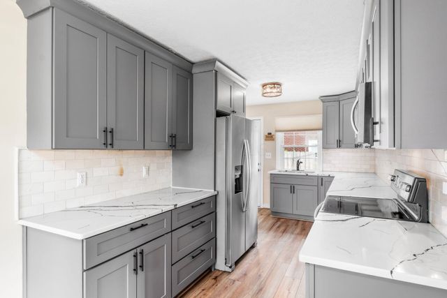 353 Blenheim Road, Columbus, OH 43214