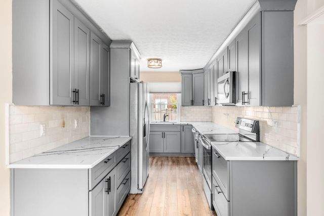 353 Blenheim Road, Columbus, OH 43214