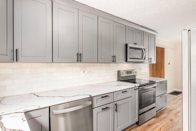 353 Blenheim Road, Columbus, OH 43214