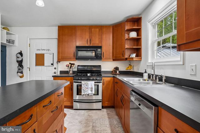 215 FAIRVIEW DR, Chestertown, MD 21620