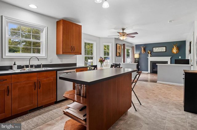 215 FAIRVIEW DR, Chestertown, MD 21620