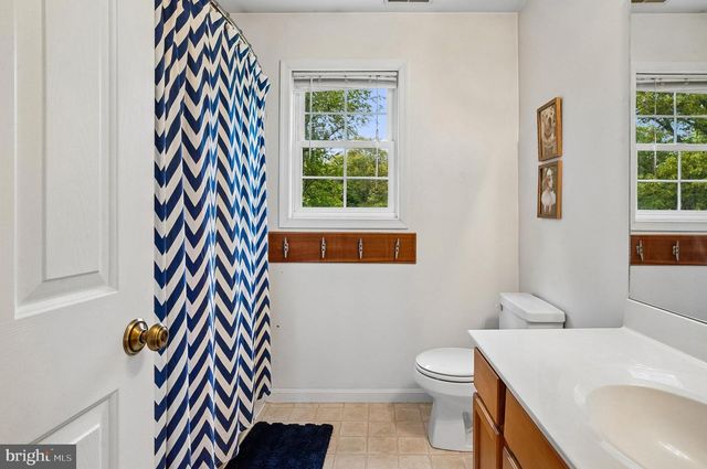 215 FAIRVIEW DR, Chestertown, MD 21620