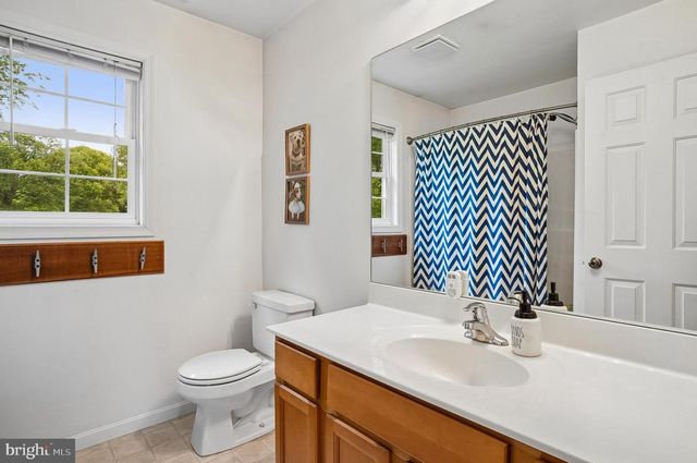 215 FAIRVIEW DR, Chestertown, MD 21620