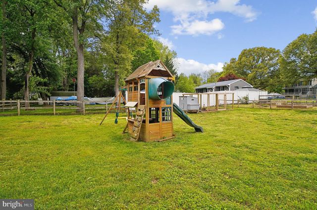 215 FAIRVIEW DR, Chestertown, MD 21620