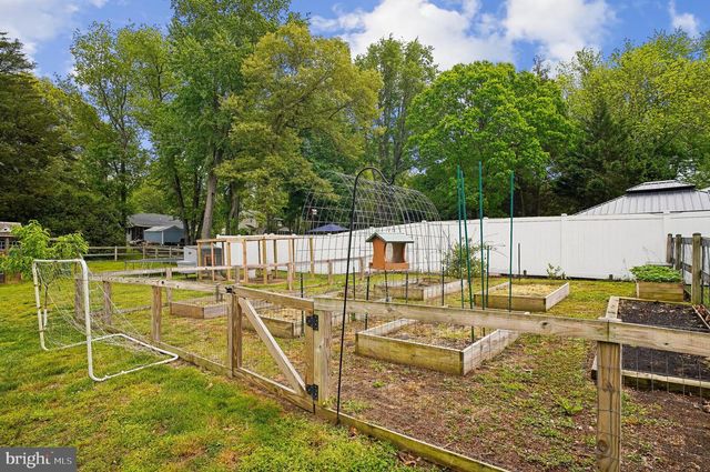 215 FAIRVIEW DR, Chestertown, MD 21620