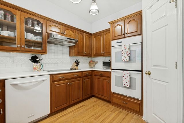 8610 Brittania Way, Dallas, TX 75243
