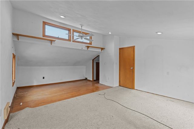 11690 Center St, North Huntingdon, PA 15642