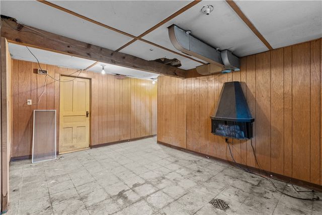 11690 Center St, North Huntingdon, PA 15642