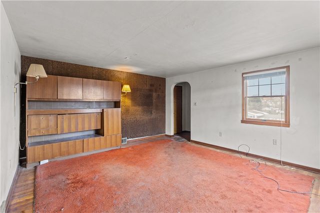 11690 Center St, North Huntingdon, PA 15642