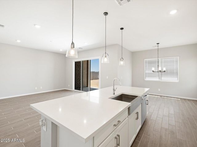 17561 W PIERSON Street, Goodyear, AZ 85395