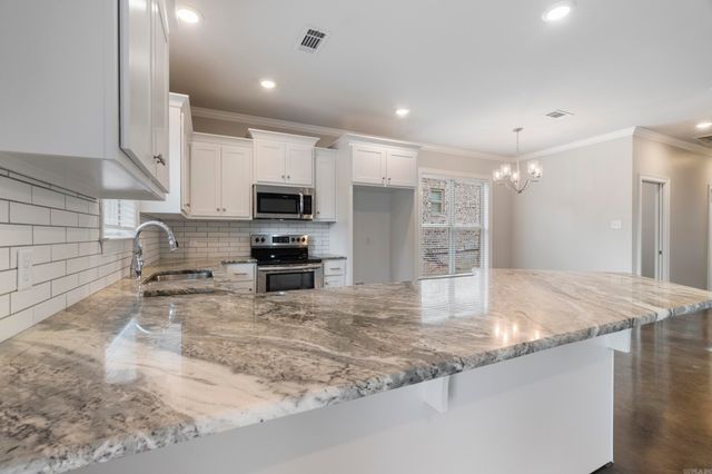 1530 CHERRY BARK Drive, Conway, AR 72034