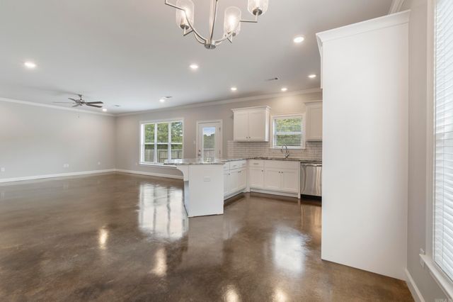 1530 CHERRY BARK Drive, Conway, AR 72034