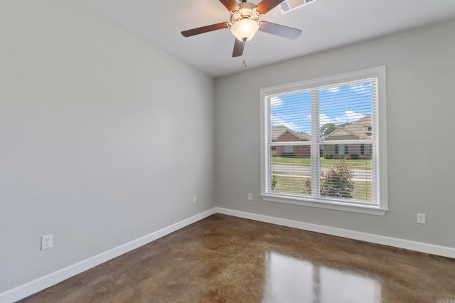 1530 CHERRY BARK Drive, Conway, AR 72034