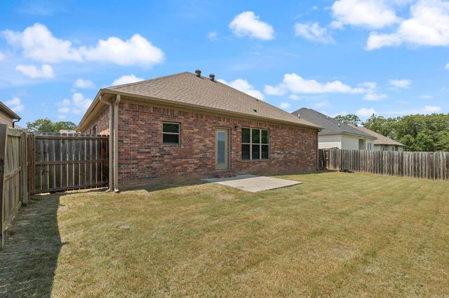 1530 CHERRY BARK Drive, Conway, AR 72034