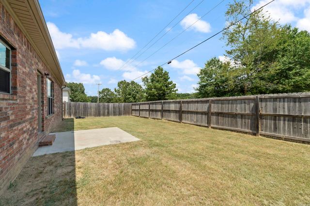 1530 CHERRY BARK Drive, Conway, AR 72034