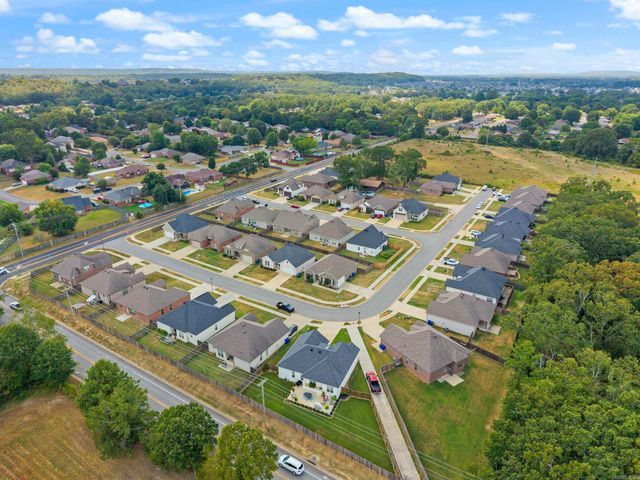 1530 CHERRY BARK Drive, Conway, AR 72034