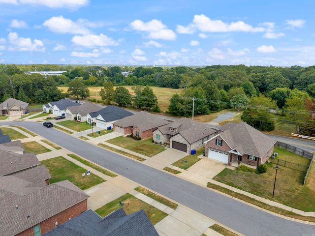 1530 CHERRY BARK Drive, Conway, AR 72034