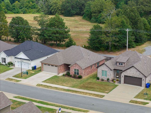 1530 CHERRY BARK Drive, Conway, AR 72034