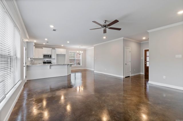 1530 CHERRY BARK Drive, Conway, AR 72034