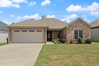 1530 CHERRY BARK Drive, Conway, AR 72034