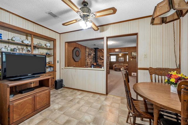 204 Christopher DR, Bruceville-eddy, TX 76524
