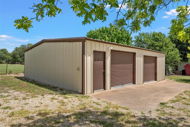 204 Christopher DR, Bruceville-eddy, TX 76524