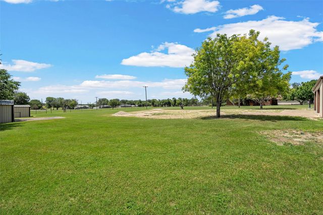 204 Christopher DR, Bruceville-eddy, TX 76524