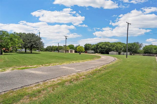 204 Christopher DR, Bruceville-eddy, TX 76524