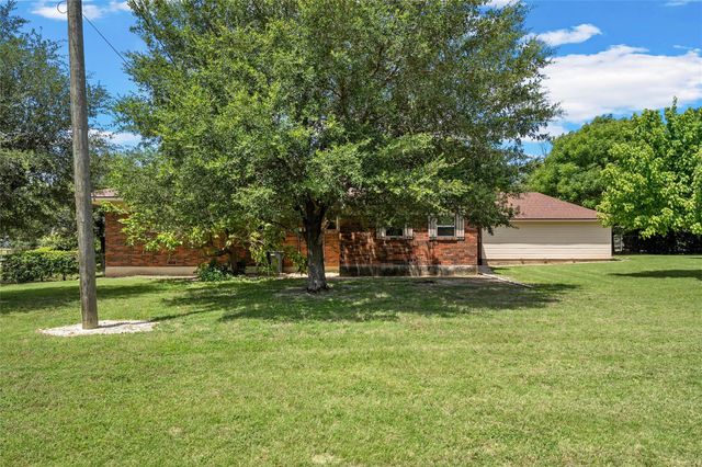 204 Christopher DR, Bruceville-eddy, TX 76524