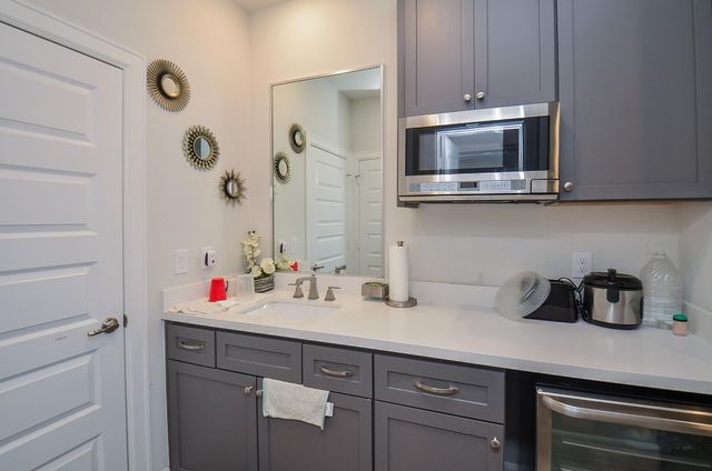 2812 Grand Fountains Drive G, Houston, TX 77054